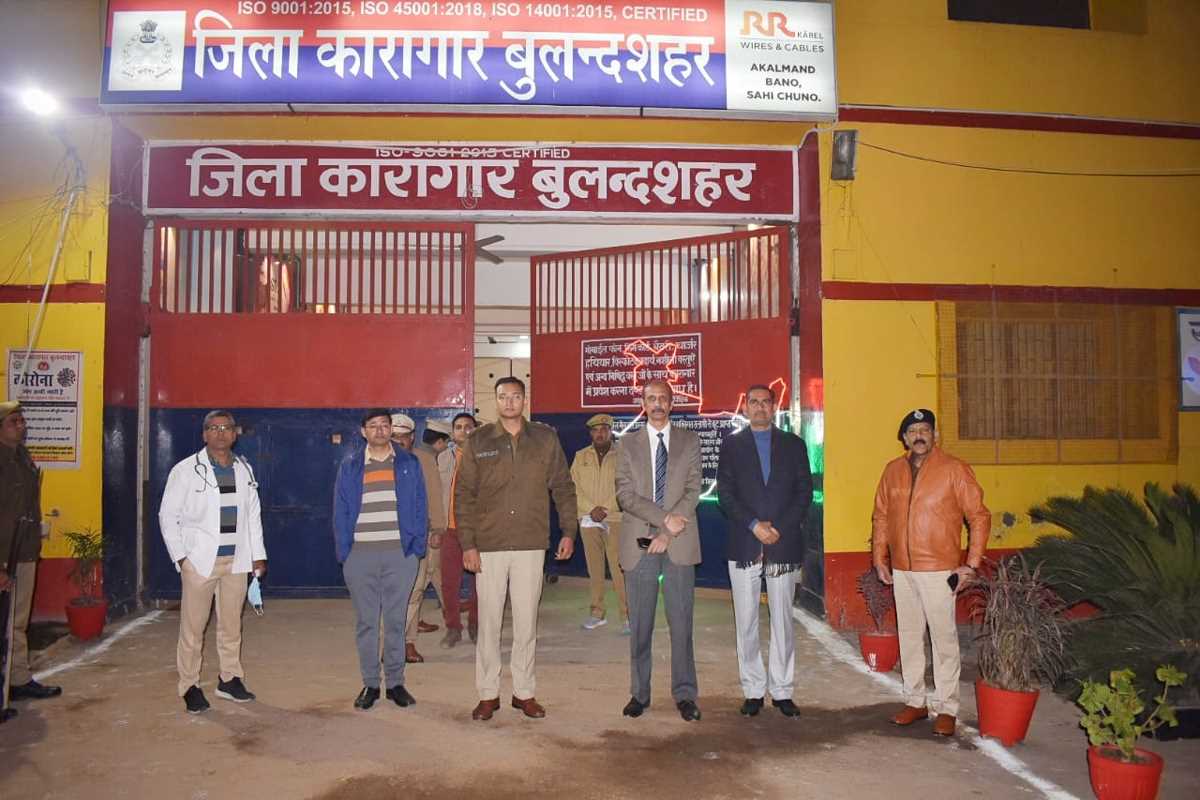 न्यायाधीश जिलाधिकारी एसएसपी ने जिला कारागार का किया स्थानीय निरीक्षण